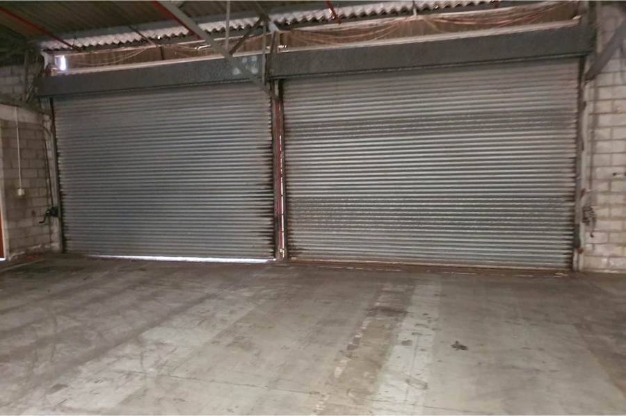 To Let commercial Property for Rent in Struandale Industrial Eastern Cape